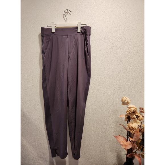 Athleta Brooklyn Mid-Rise Ankle Pants - Gray, Size‎ 4 - Picture 1 of 4